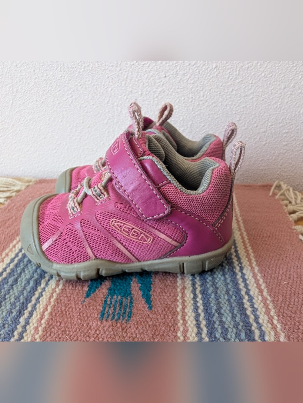 KEEN Toddler Hiking Shoe